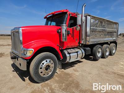 2005 International 5900i Tri/A Dump Truck