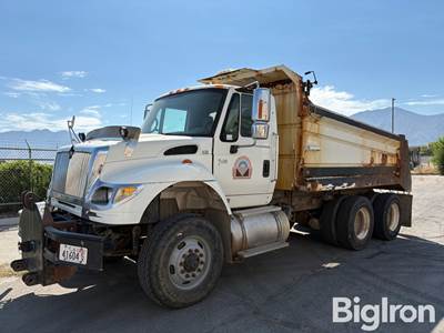 2006 International 7600 T/A Dump Truck w/12' Snow Plow