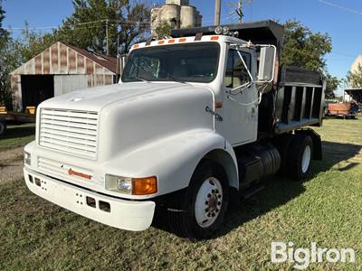 1991 International 8200 S/A Dump Truck