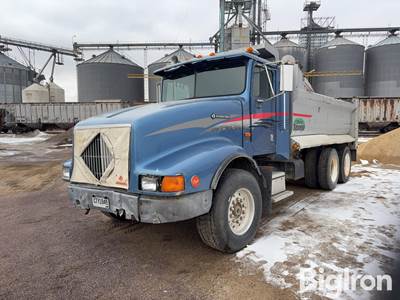 1992 International 9400 T/A Dump Truck
