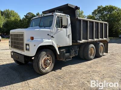 1986 International F2275 T/A Dump Truck