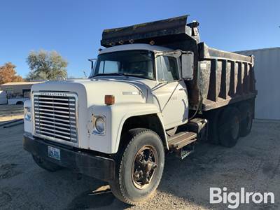 1977 International Harvester Loadstar 1800 T/A Dump Truck