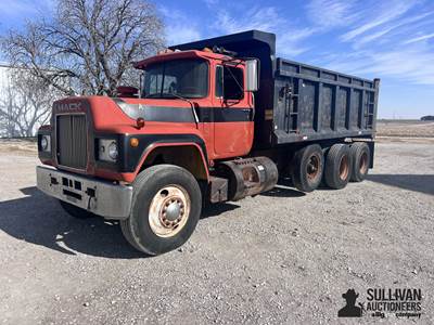 1981 Mack R600 Tri/A Dump Truck