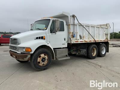 2003 Sterling Acterra M8500 T/A Dump Truck
