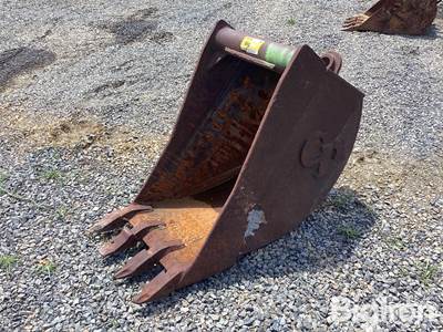 CP 24” Excavator Bucket