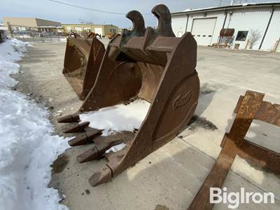 Geith AT50LHSC 48” 5-Tooth Excavator Bucket
