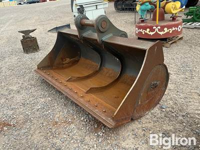 John Deere 84 1.85 yd Excavator Bucket