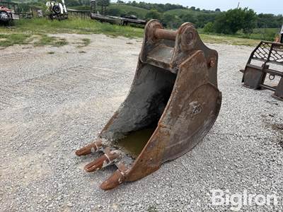 Tag 24" Excavator Bucket