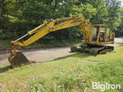 Caterpillar 225 Excavator