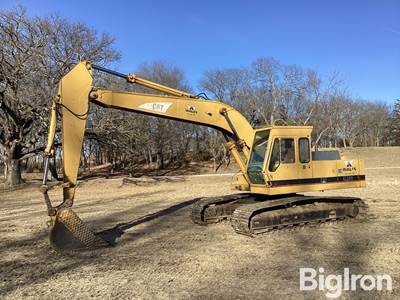 Caterpillar EL240 Excavator