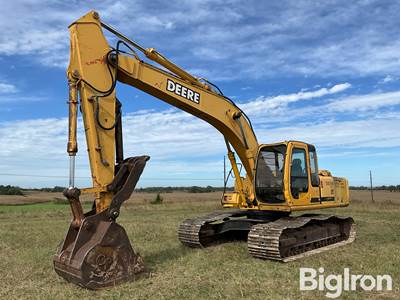 1998 John Deere 200LC Excavator
