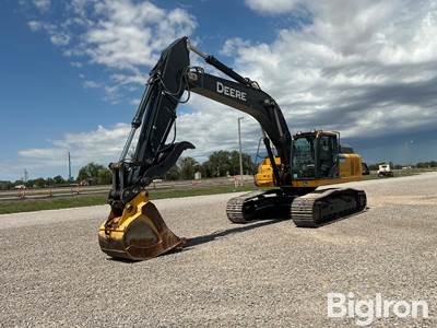 2018 John Deere 300G LC Excavator