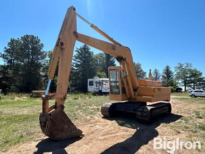 1977 John Deere 690B Excavator