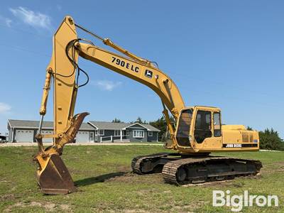 1996 John Deere 790 LC Excavator