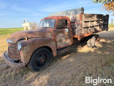 1951 Chevrolet 6400 2-Ton Grain Truck