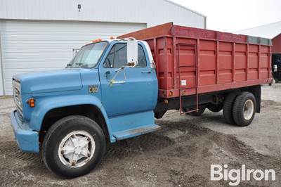 1975 Chevrolet C60 S/A Grain Truck