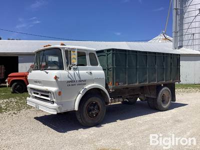1970 Chevrolet C60 S/A Cabover Grain Truck