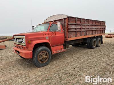 1976 Chevrolet C65 T/A Grain Truck