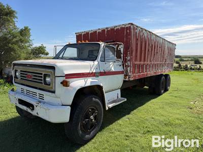 1979 Chevrolet C70 T/A Grain Truck