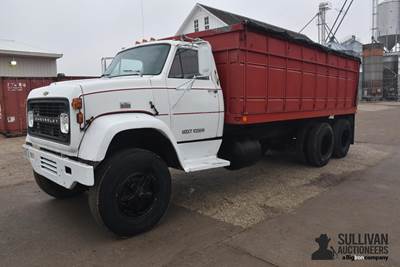 1975 Chevrolet C80 T/A Grain Truck