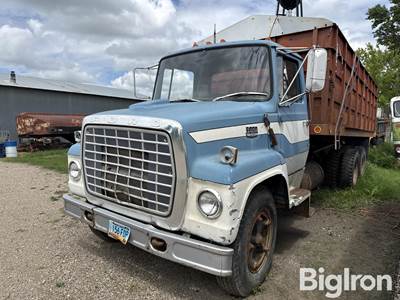 1972 Ford 700 T/A Grain Truck
