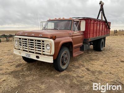 1977 Ford F600 S/A Grain Truck
