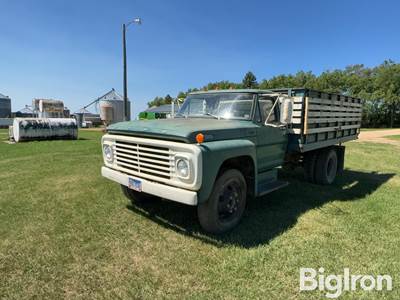 1967 Ford F600 S/A Grain Truck
