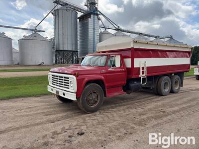1974 Ford F750 T/A Grain Truck