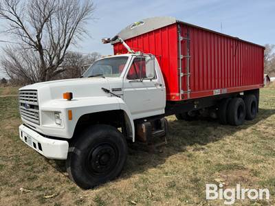 1985 Ford F8000 T/A Grain Truck