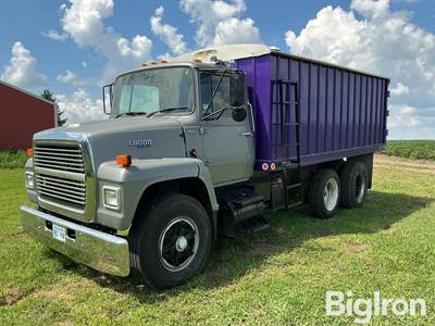 1989 Ford L800 T/A Grain Truck