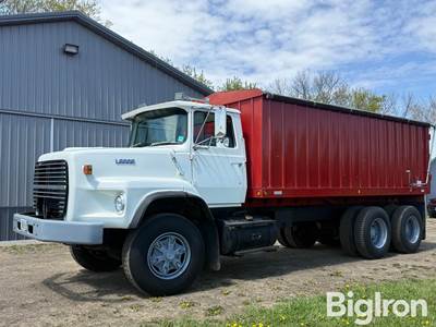 1990 Ford L9000 Grain Truck