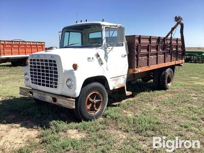 1970 Ford LN600 S/A Grain Truck