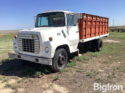 1973 Ford LN600 S/A Grain Truck