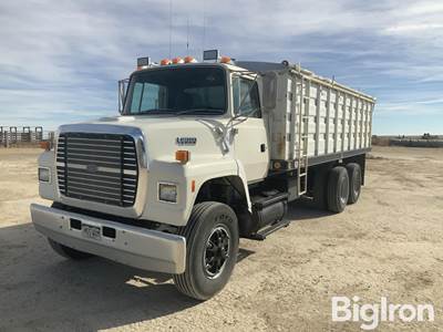 1992 Ford LNT8000F T/A Grain Truck