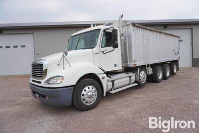 2005 Freightliner 120 Quad Axle Grain Truck