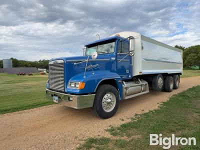 2000 Freightliner FLD120 Tri/A Grain Truck