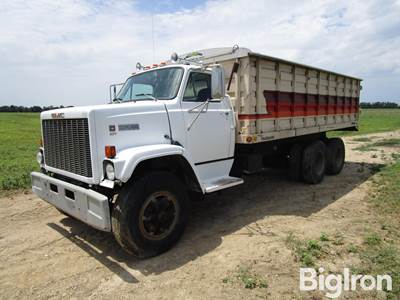1985 GMC Briagadier T/A Grain Truck