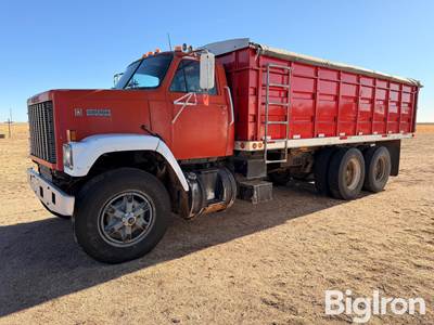 1983 GMC Brigadier T/A Grain Truck