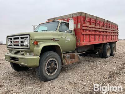 1973 GMC C6500 T/A Grain Truck