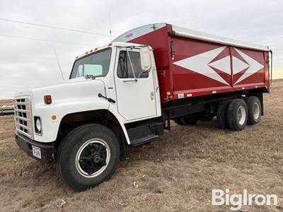 1979 International 1854 T/A Grain Truck w/2011 Crysteel Box
