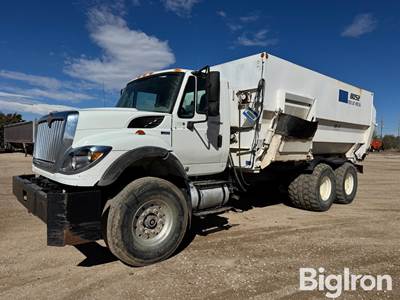 2013 International 7400 T/A Feed Truck w/MMI 8052 Feedlot Special Mixer