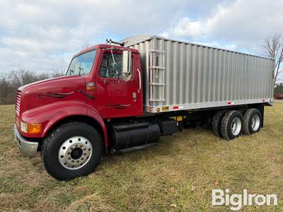2001 International 8100 T/A Grain Truck w/20' Kann Aluminum Bed