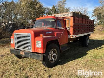 1972 International Loadstar 1600 S/A Grain Truck
