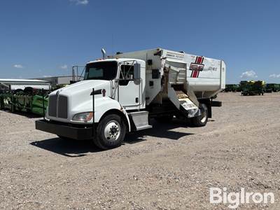 2016 Kenworth Construction T370 S/A Feed Mixer Truck