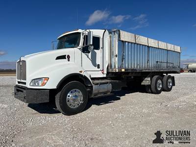 2016 Kenworth T400 T/A Grain Truck