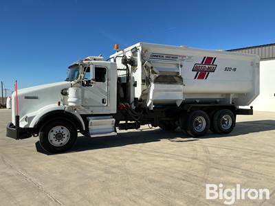 2020 Kenworth T800 Feed Mixer Truck
