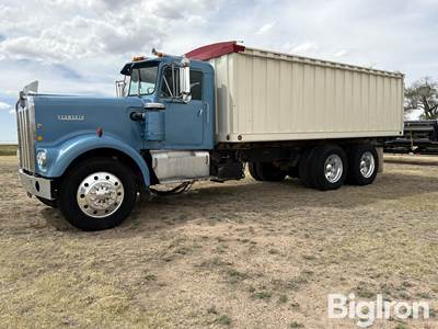 1969 Kenworth W923 T/A Grain Truck