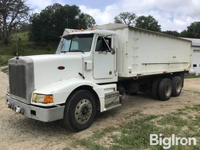 1988 Peterbilt 377 T/A Grain Truck
