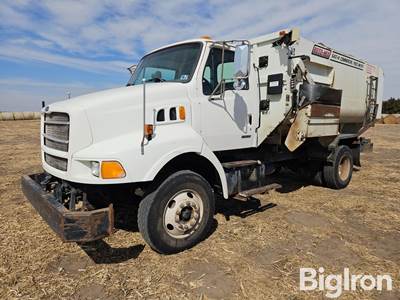 1999 Sterling L8513 Feed Truck w/Roto-Mix 540-14 Mixer