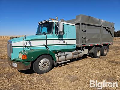 1995 White / GMC T/A Grain Truck w/18' Brehmer Silage/Grain Box